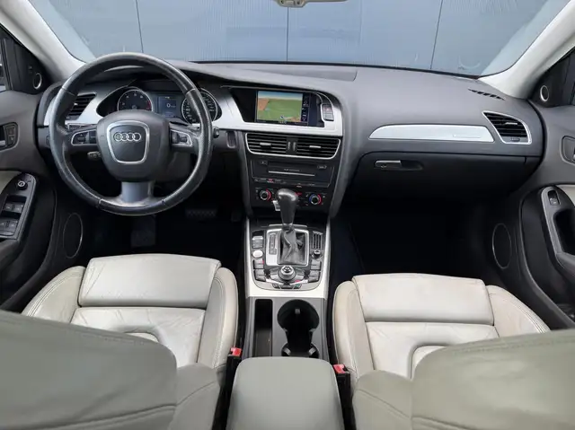 Audi A4 view 15