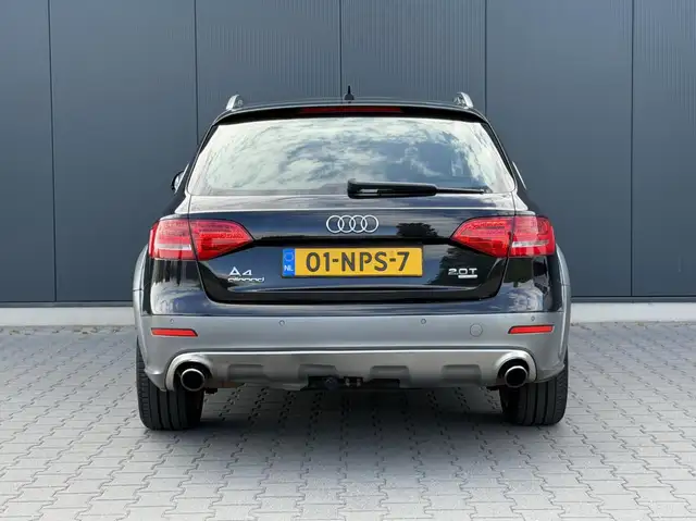 Audi A4 view 8