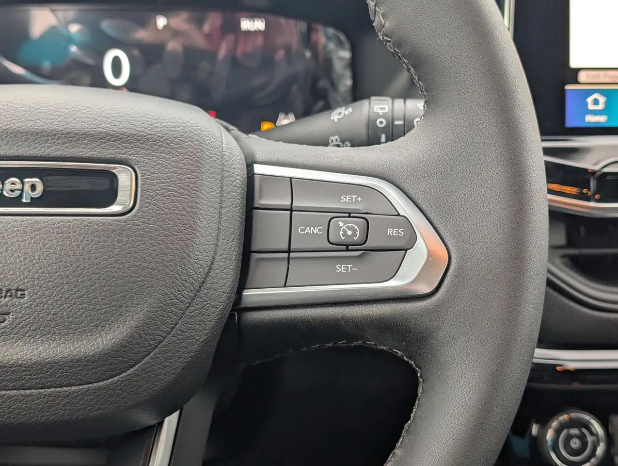 Jeep Compass photo Jeep Compass