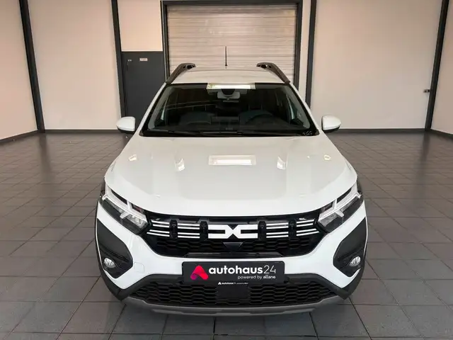 Dacia Jogger view 2