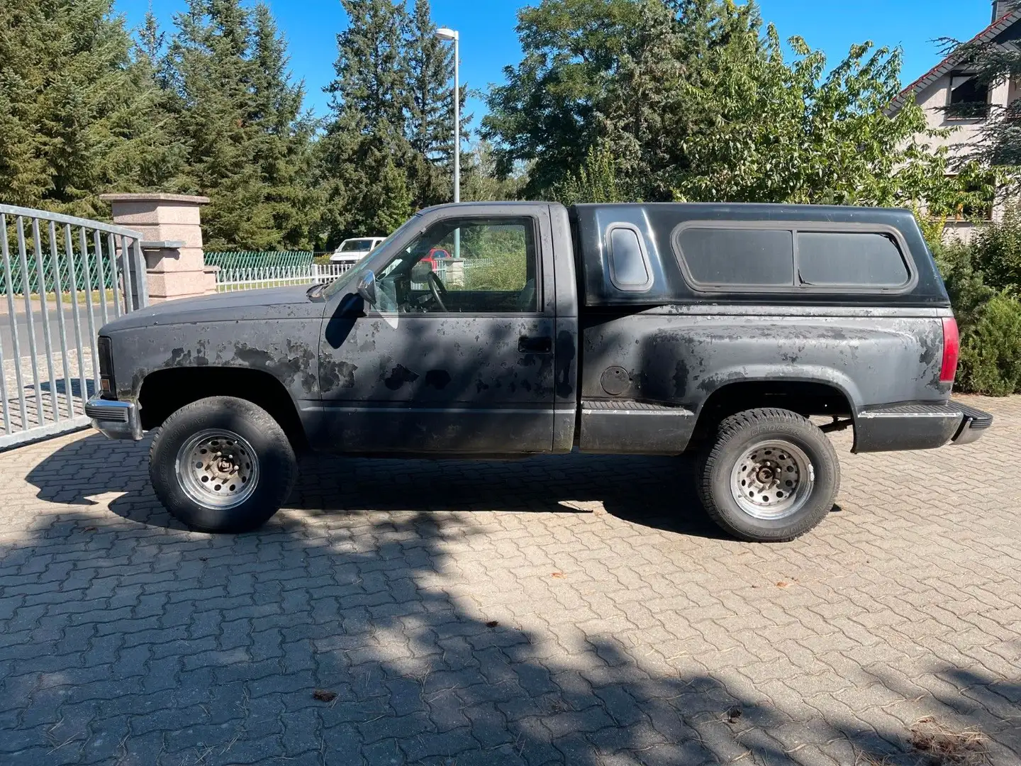 Chevrolet K1500 383 Stroker 4WD Schalter Černá - 2