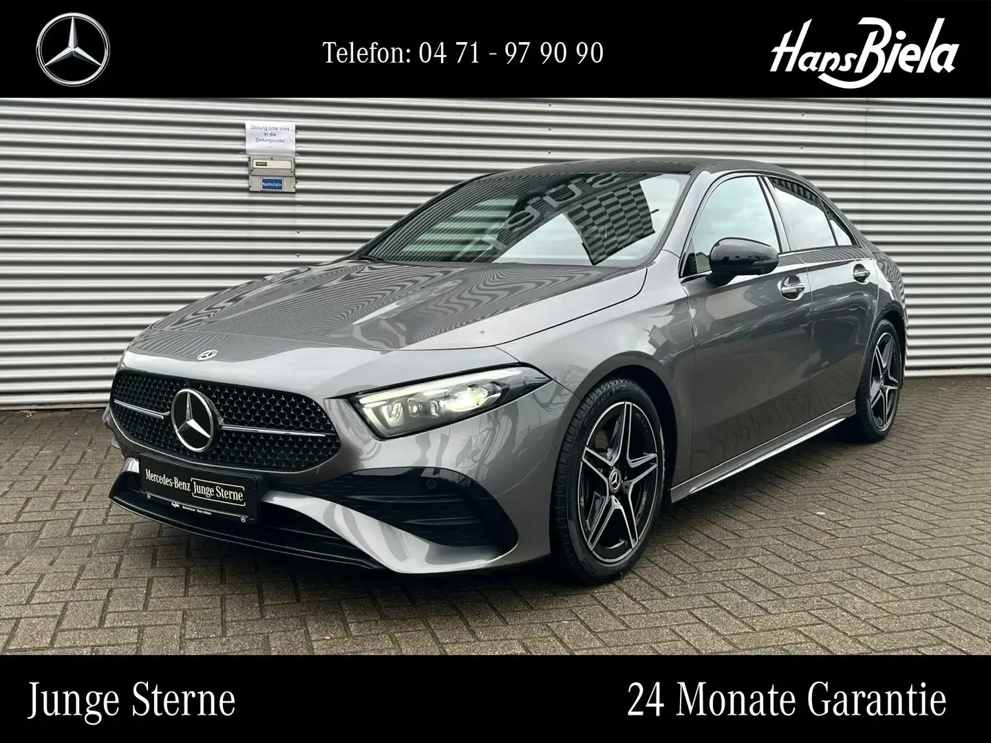 Mercedes-Benz A 180 A 180 Lim AMG/Night/Pan/Sound/Multi/360°/Mem/AHK Grau - 1