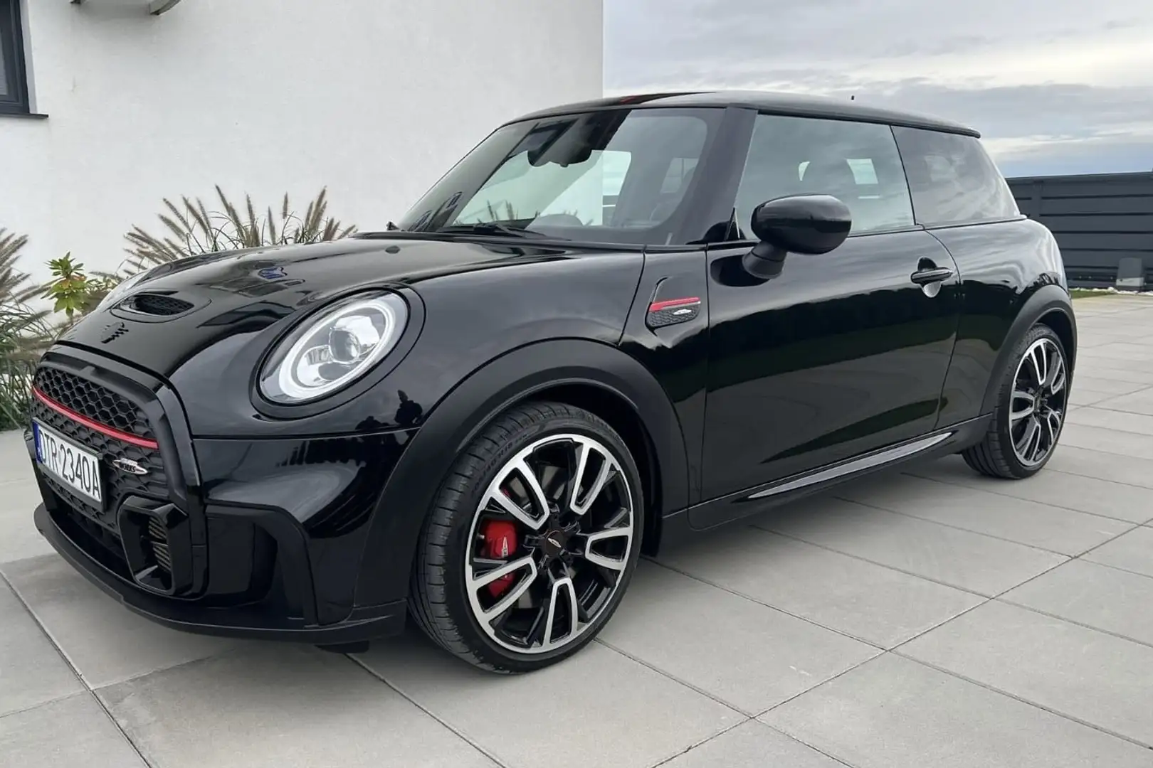 MINI John Cooper Works - 1