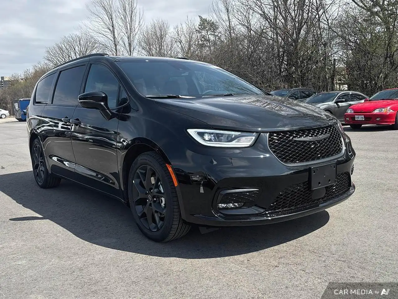 Chrysler Pacifica снимка Chrysler Pacifica