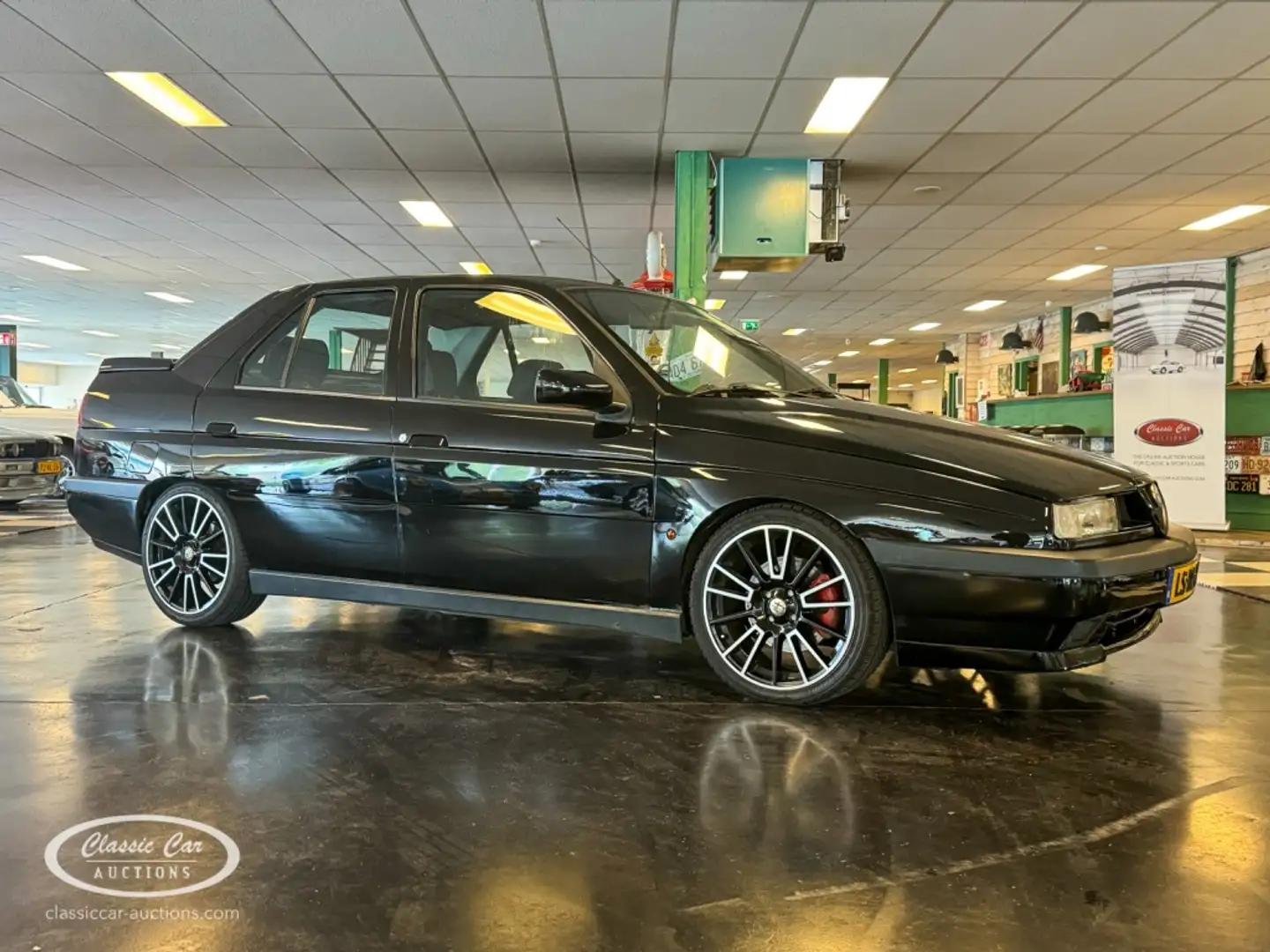 Alfa Romeo 155 T-Spark 2.0 16V  - ONLINE AUCTION Schwarz - 1