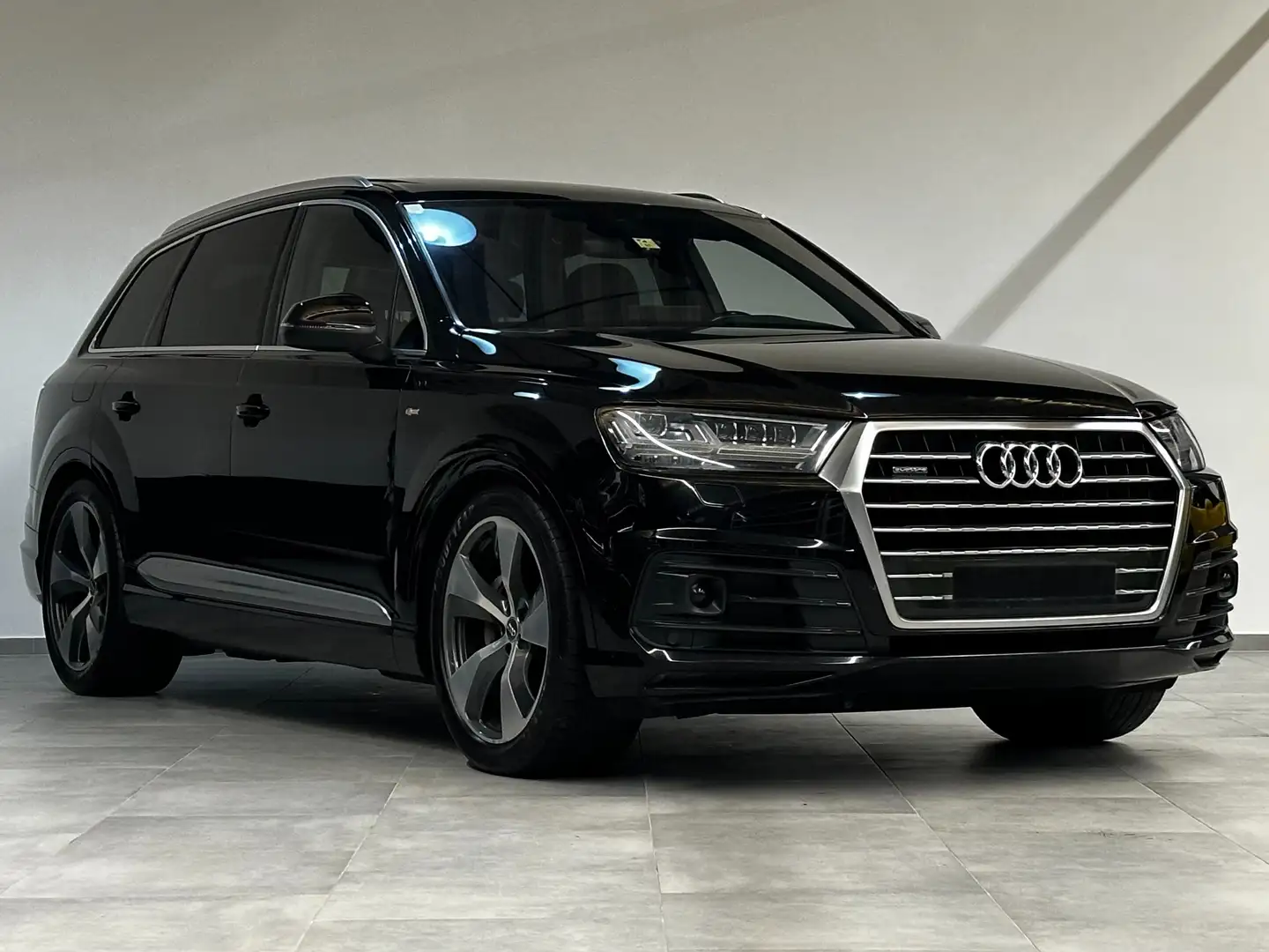 Audi Q7 3.0 TDI quattro / S-LINE / 7 SITZER / PANO Negro - 1