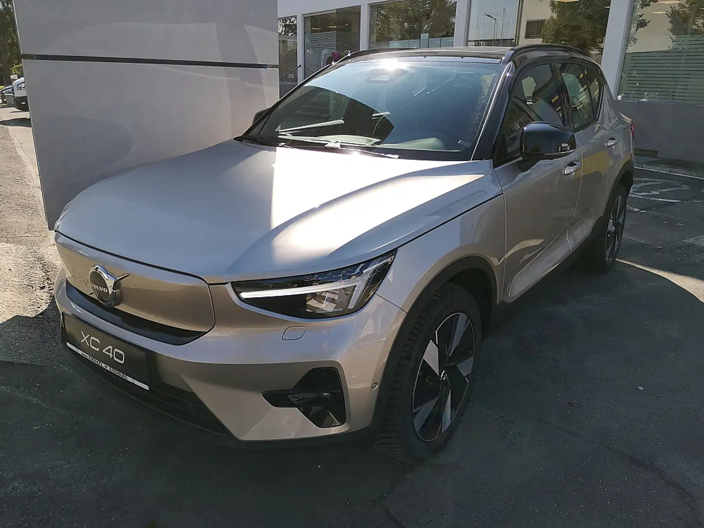 Volvo XC40 Recharge Pure Electric 82kWh Recharge Twin Ulti... Marrón - 1