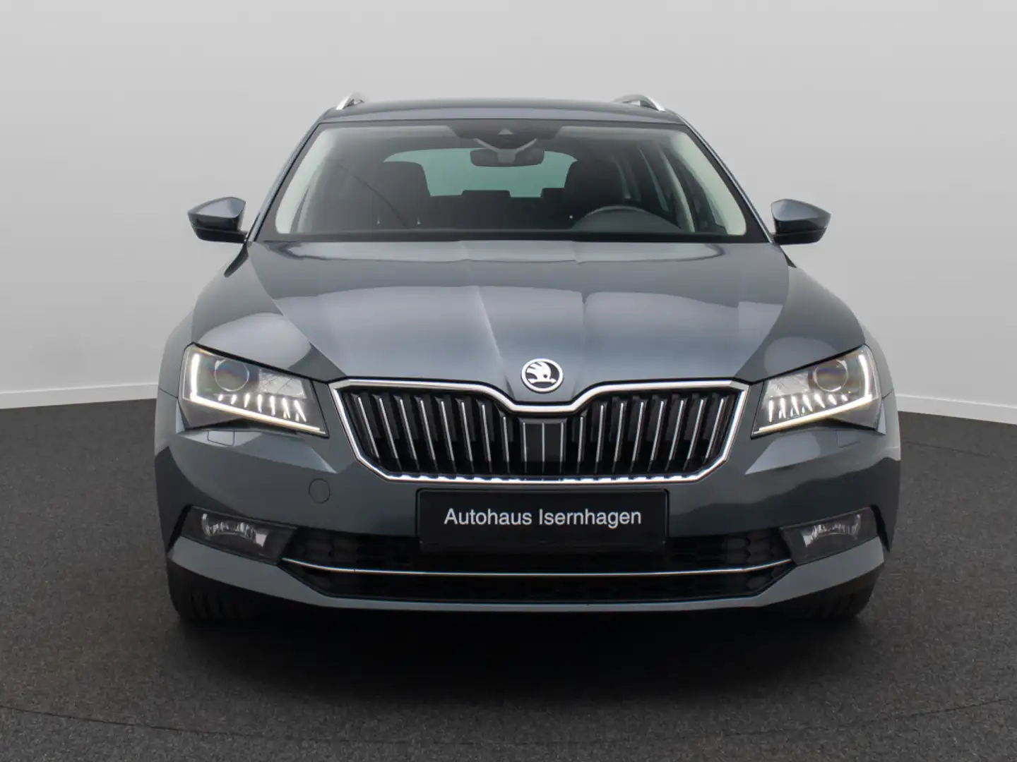 Skoda Superb Style BiXenon PDC Navi Touch FernlichtAss Szary - 2
