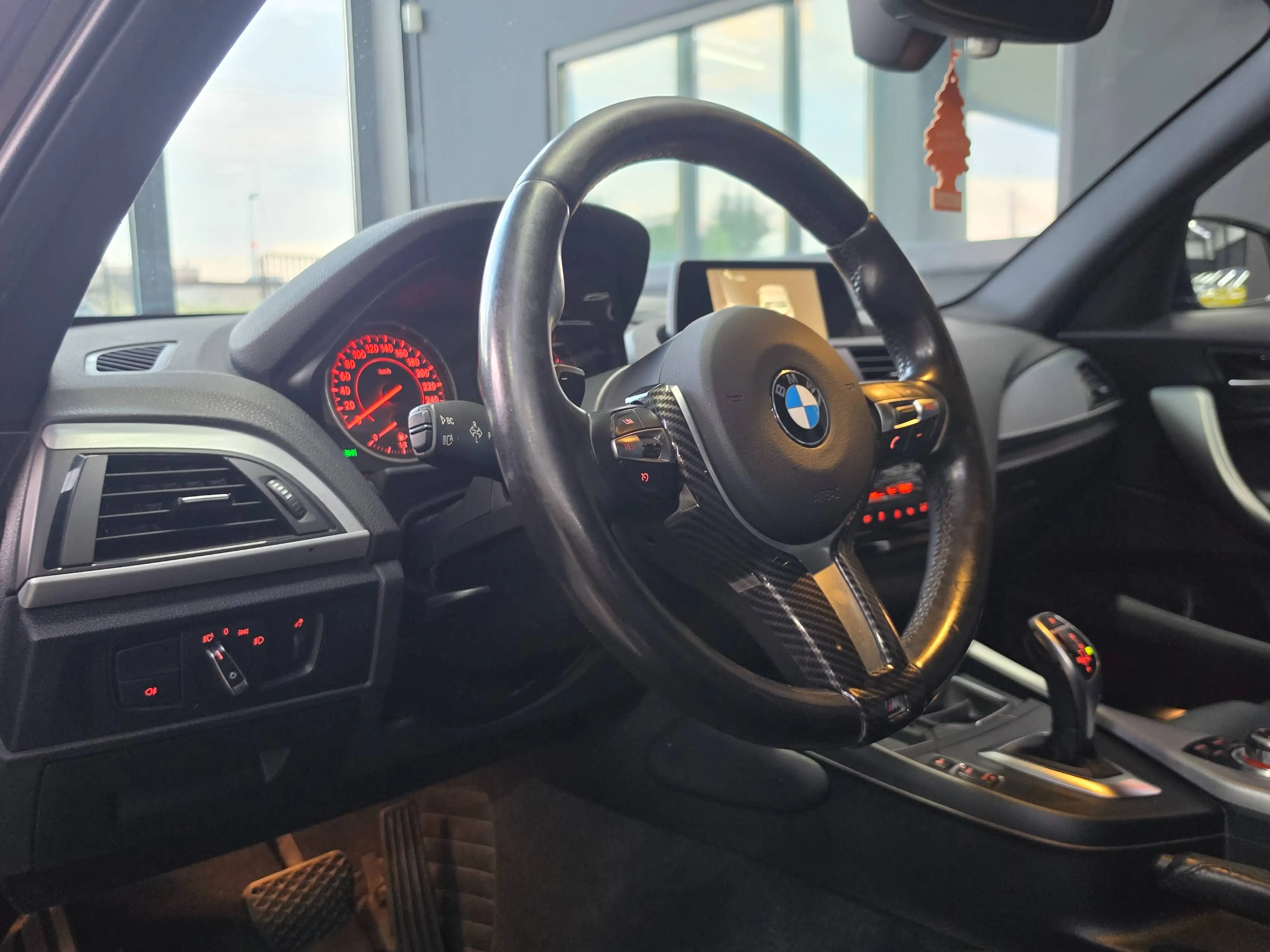 BMW 135 M135iXAS — photo 13