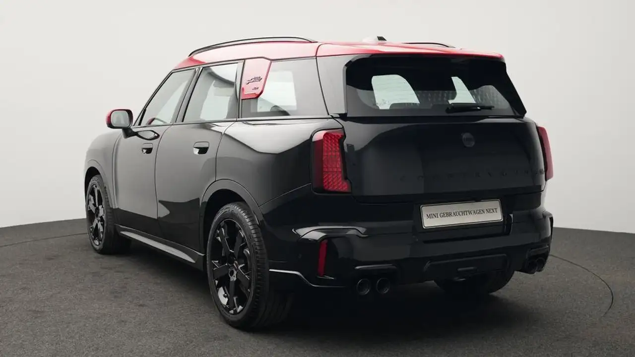 MINI JCW Countryman All4 John Cooper Works Trim 4