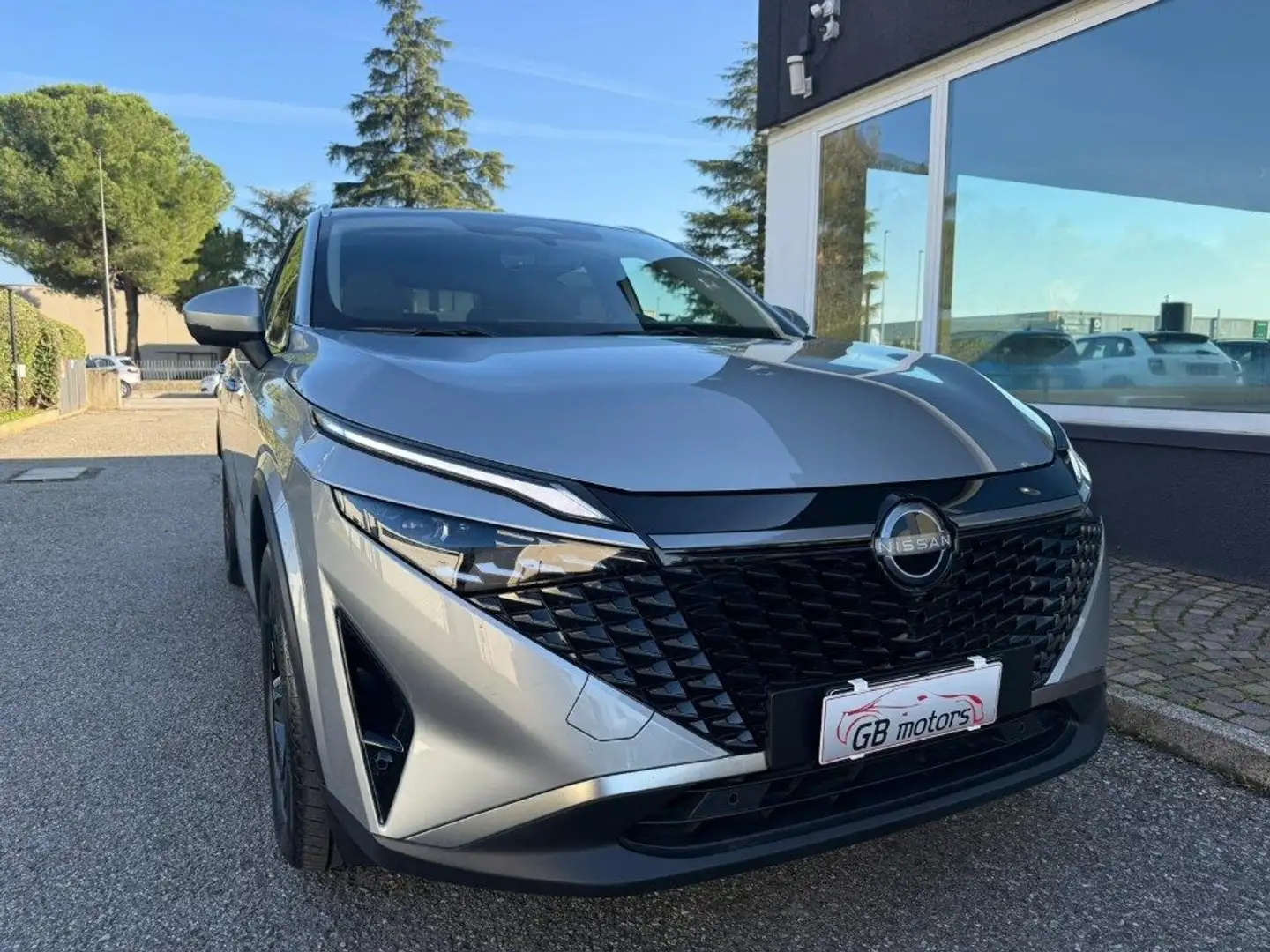 Nissan Qashqai MHEV 158 CV Xtronic N-Connecta NAVI - LED - ACC Plateado - 2