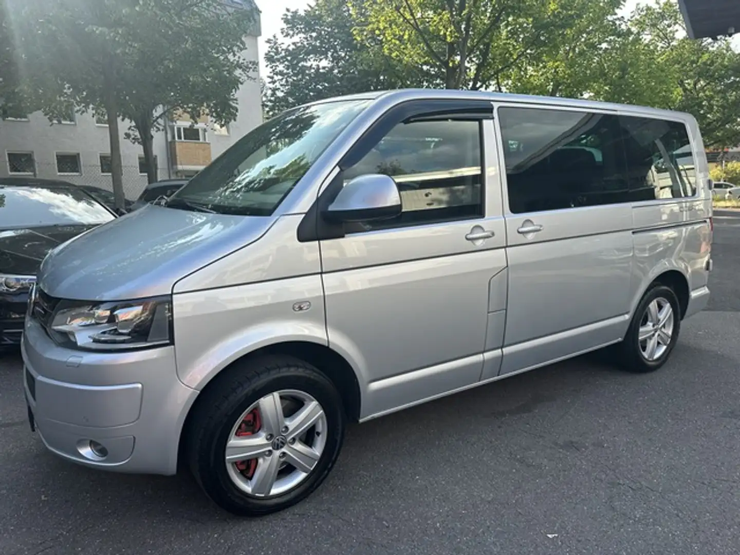 Volkswagen T5 Caravelle 2.0 TDI 4Motion Automatik*XENON*PDC Argento - 2