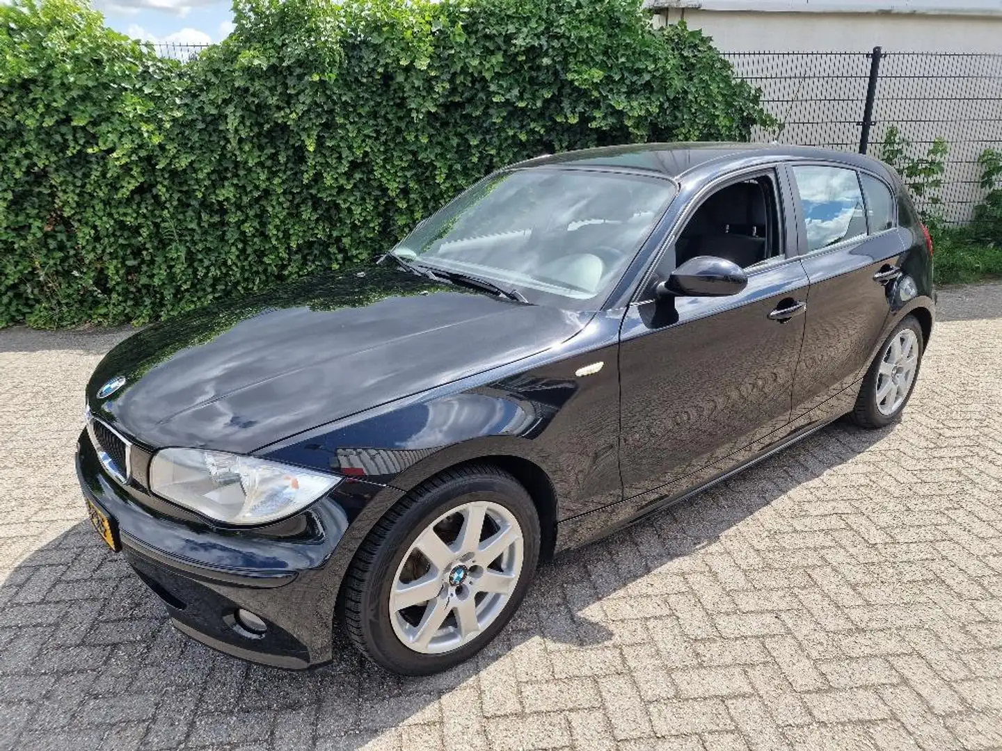 BMW 116 1-serie 116i Zwart - 1