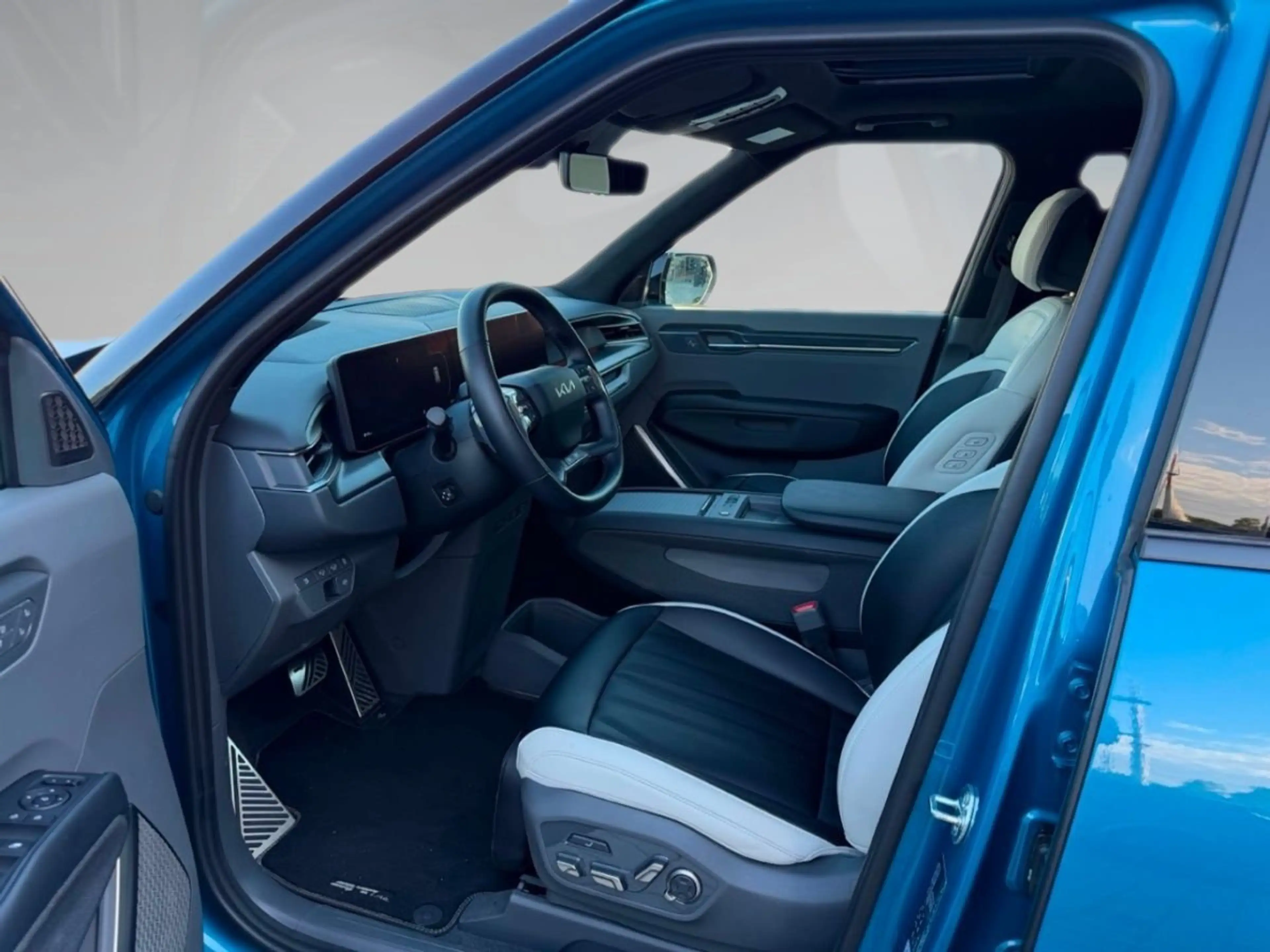 Kia EV9 GT-line Launch Edition 4WD 360° Pano — photo 6