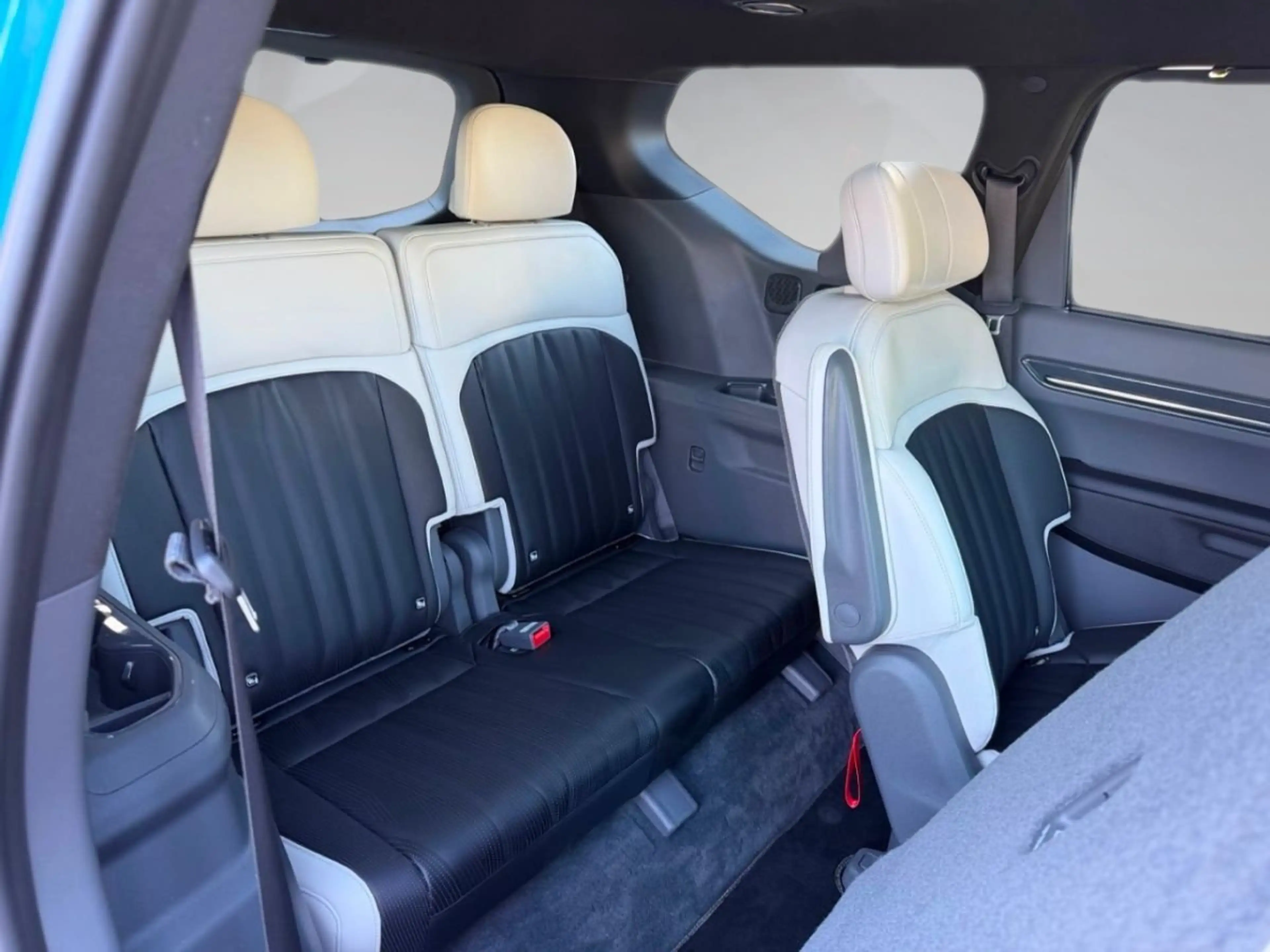 Kia EV9 GT-line Launch Edition 4WD 360° Pano — photo 9