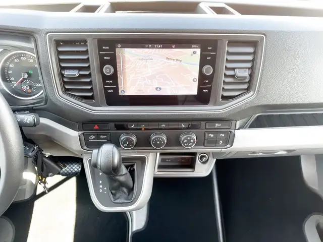 Volkswagen Crafter view 11