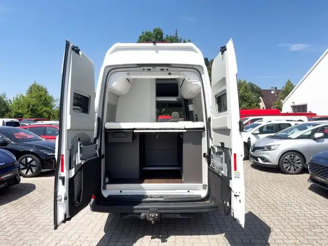Volkswagen Crafter view 6