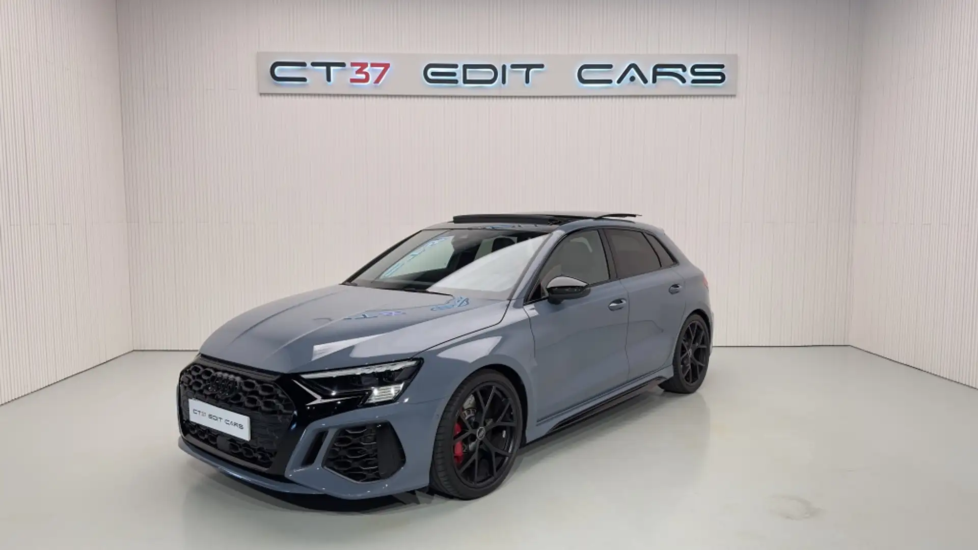 Audi RS3 Sportback quattro S tronic 294kW Gris - 2