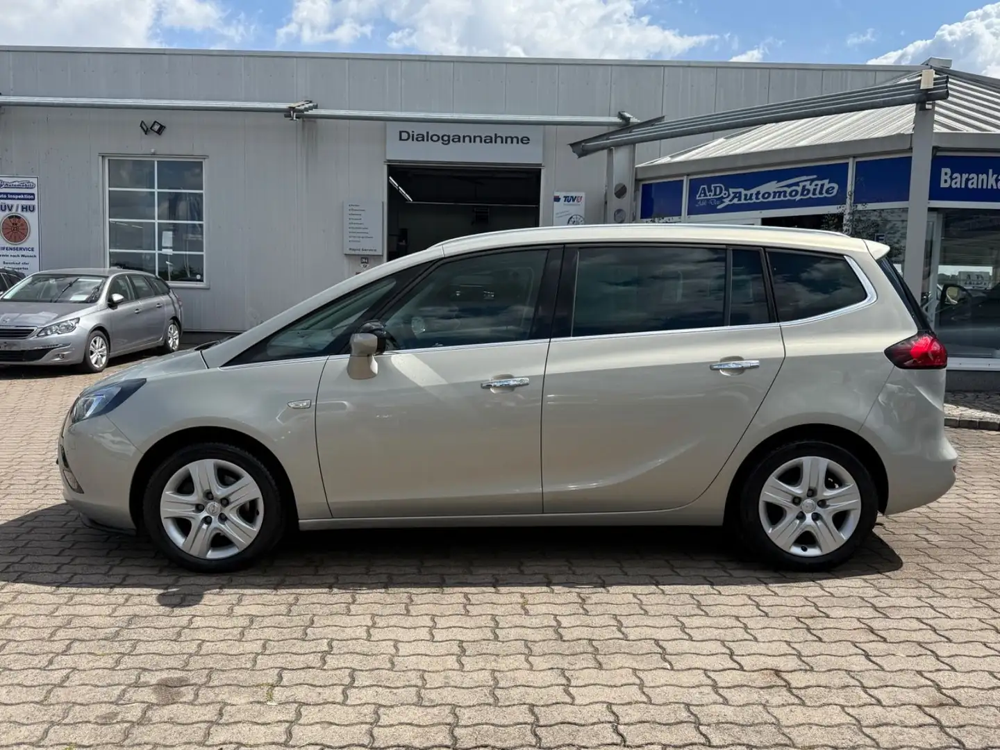 Opel Zafira C Tourer Innovation/7-Sitzer/Navi Schwarz - 2