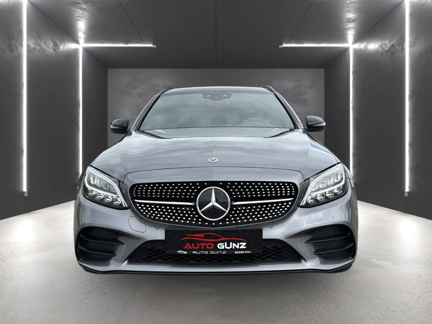 Mercedes-Benz C 300 T e AMG Line *Kamera-Night-Spur.* Gris - 2