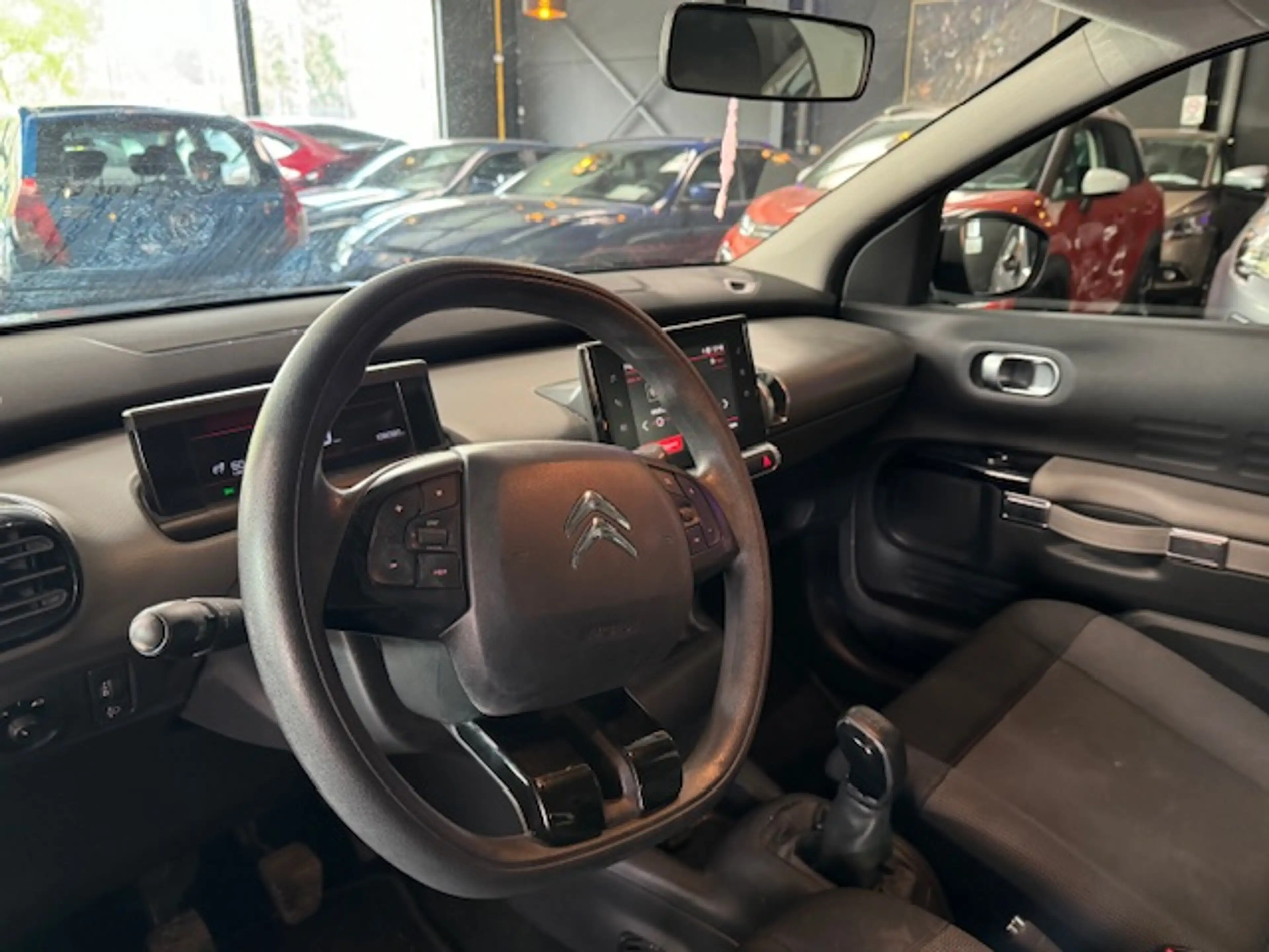 Citroen C4 Cactus 1.2 - A/C - MEDIA/TEL - NAVI - APPLI - LIM/REG — photo 13