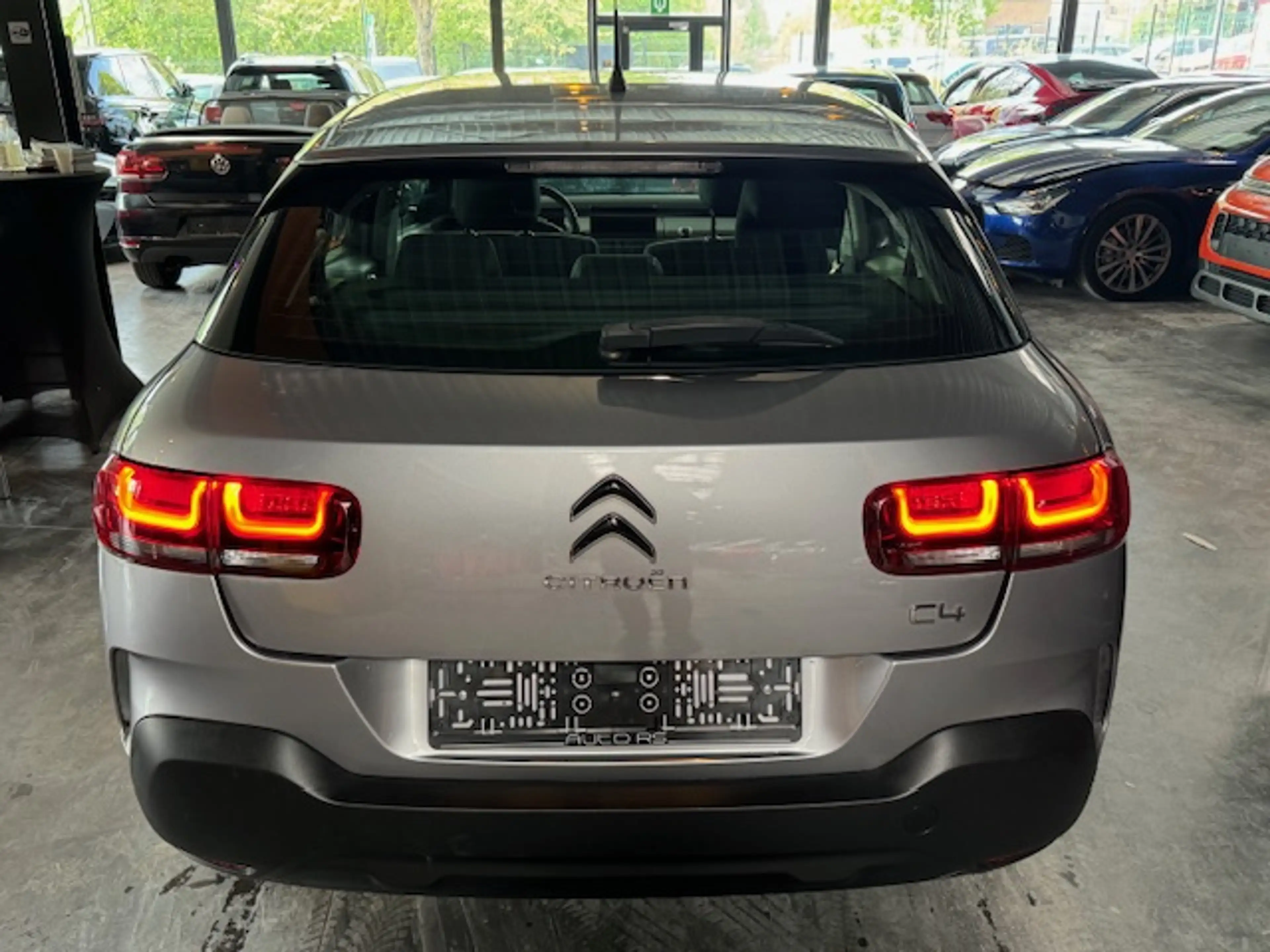 Citroen C4 Cactus 1.2 - A/C - MEDIA/TEL - NAVI - APPLI - LIM/REG — photo 7