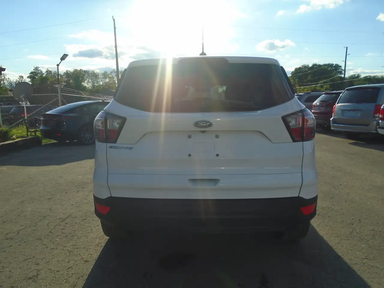 Ford Escape снимка Ford Escape