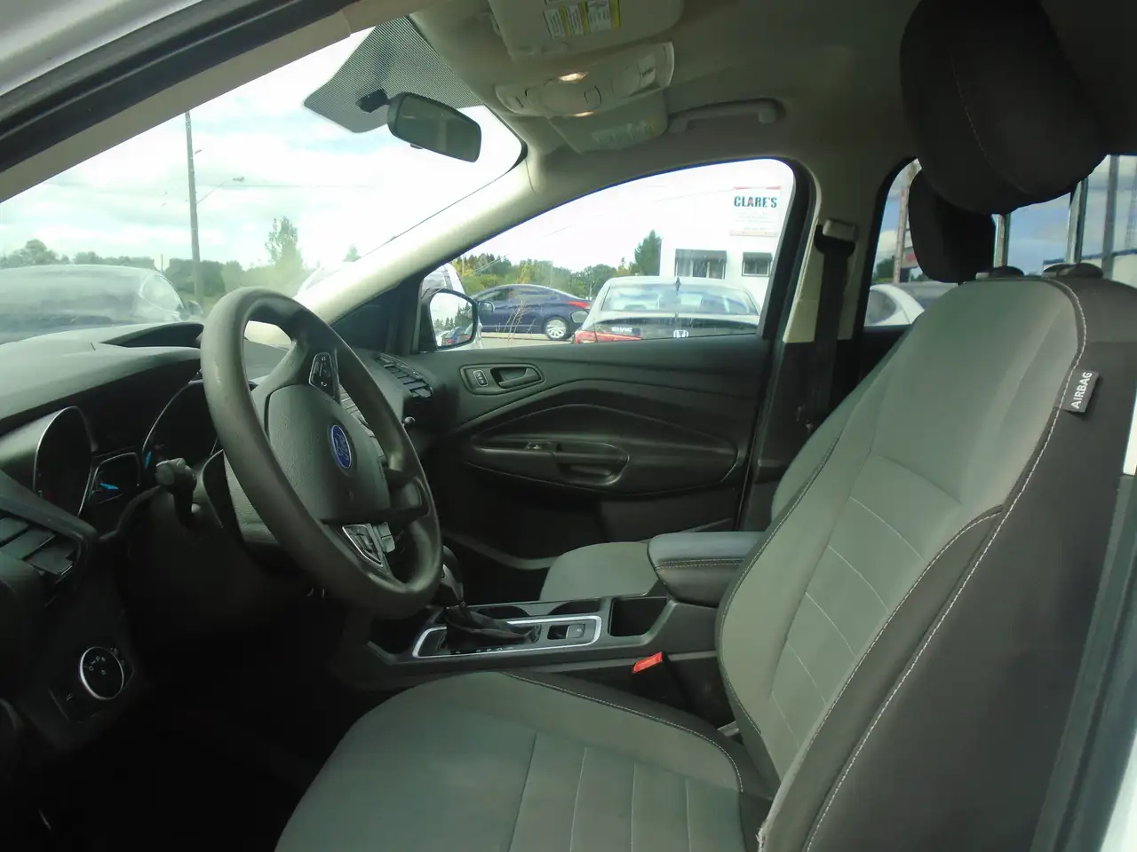 Ford Escape снимка Ford Escape
