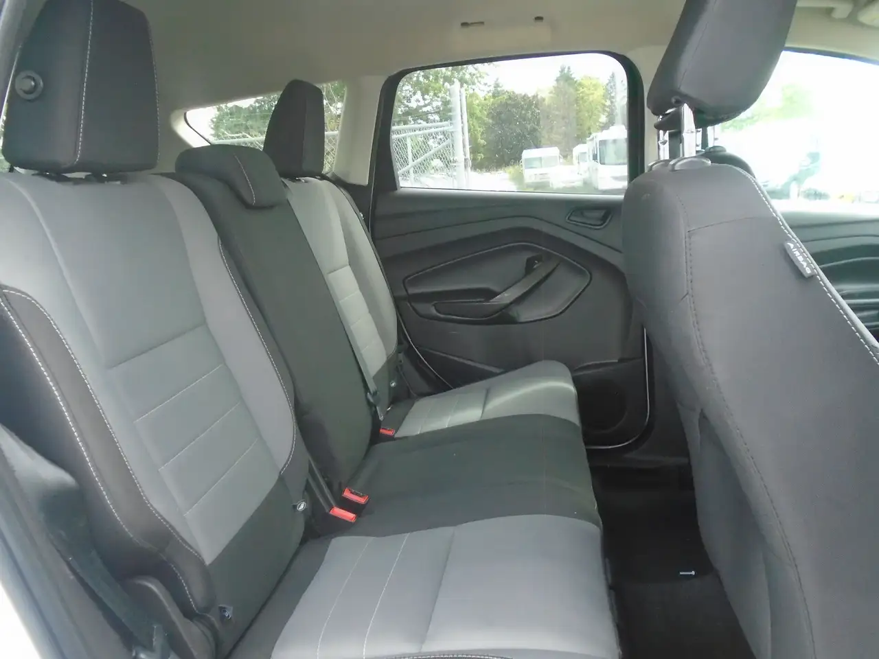 Ford Escape снимка Ford Escape