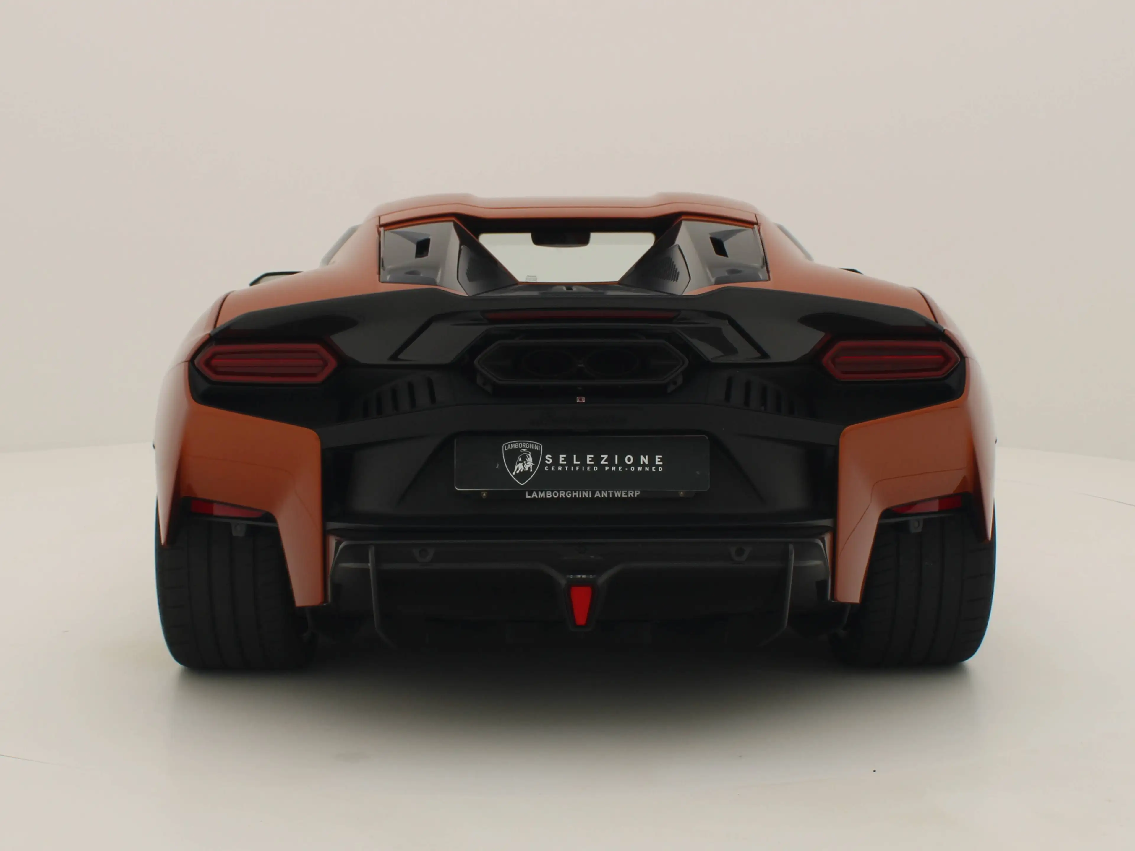 Lamborghini Temerario V8 Biturbo Plugin-Hybrid 920cv - Ad Personam Arancio Eclipse — photo 12