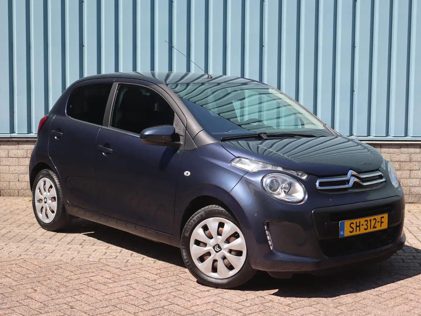 Citroen C1 5-deurs Feel 1.0 e-VTi 72pk | AIRCO | PACK LOOK | Blau - 2