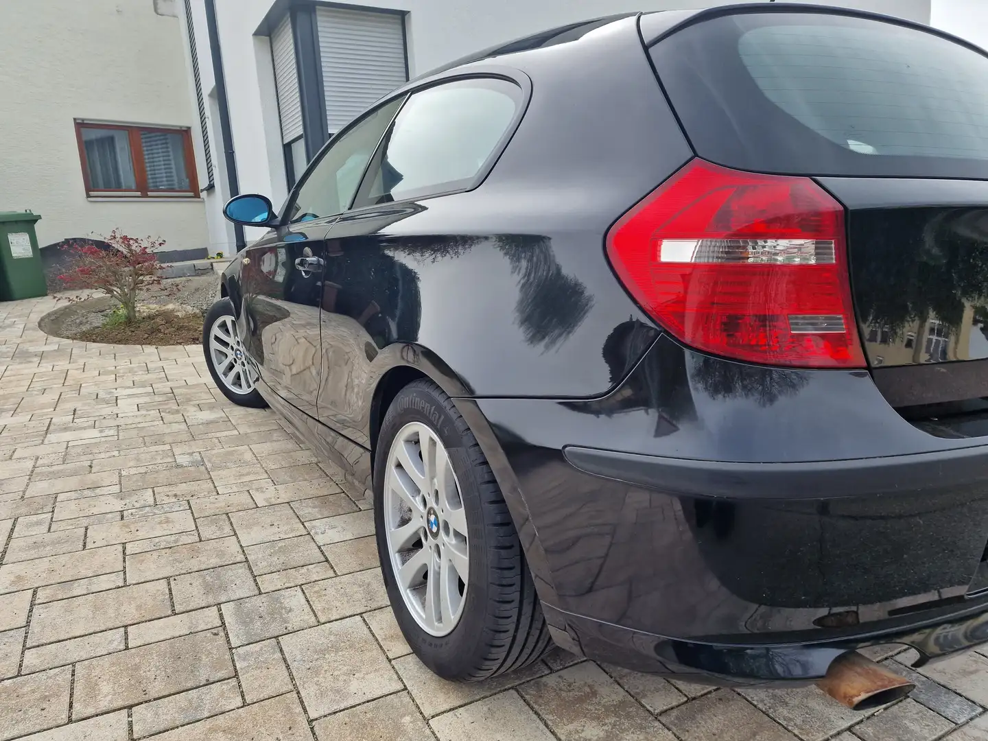 BMW 118 1er Diesel (3-Türer) 118d DPF Noir - 2