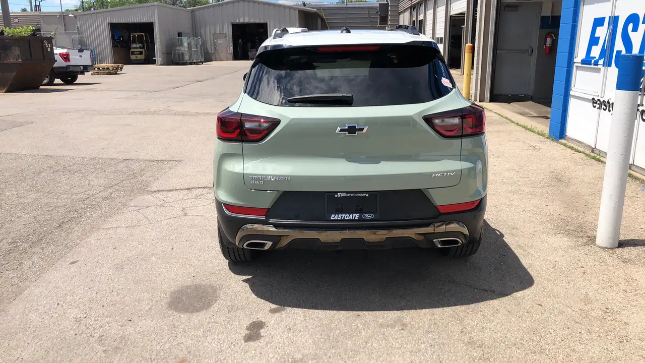 Chevrolet Trailblazer photo Chevrolet Trailblazer