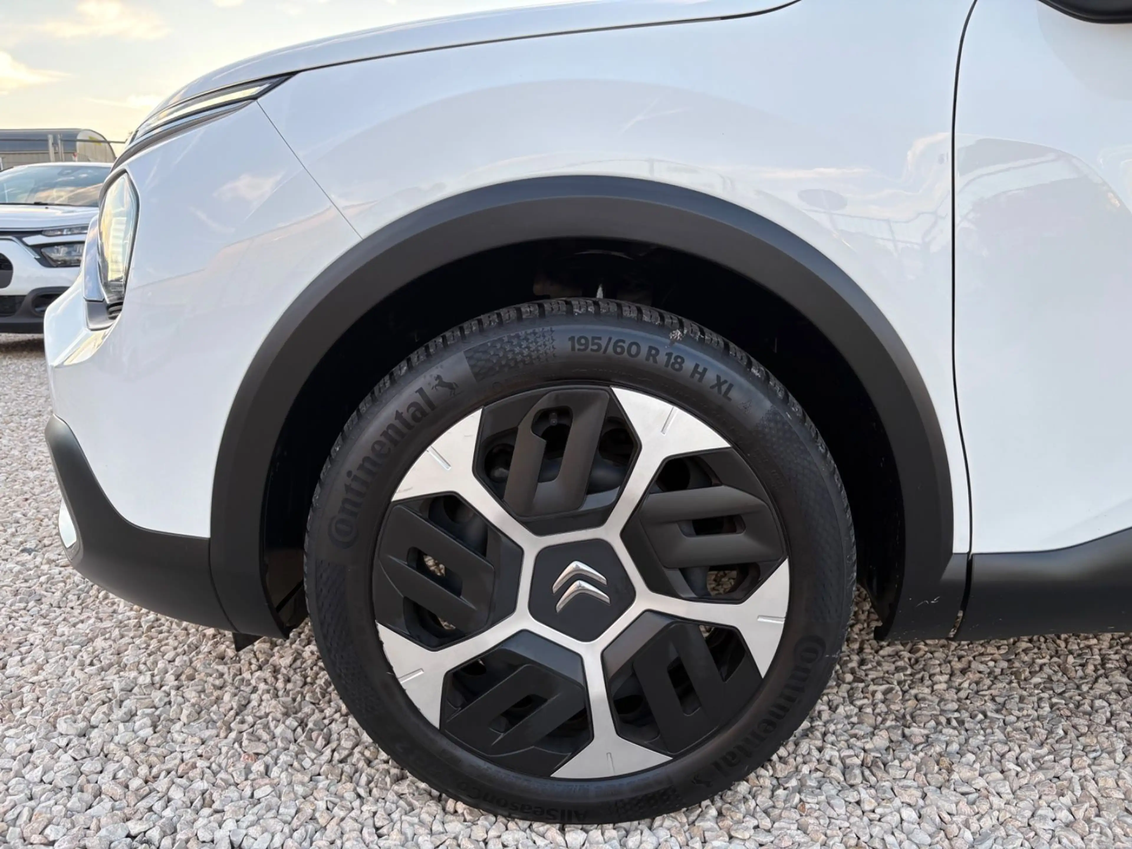 Citroen C4 Lim. 1.2 PureTech EAT8*LED*Kamera*Navi*LaneAs — photo 7