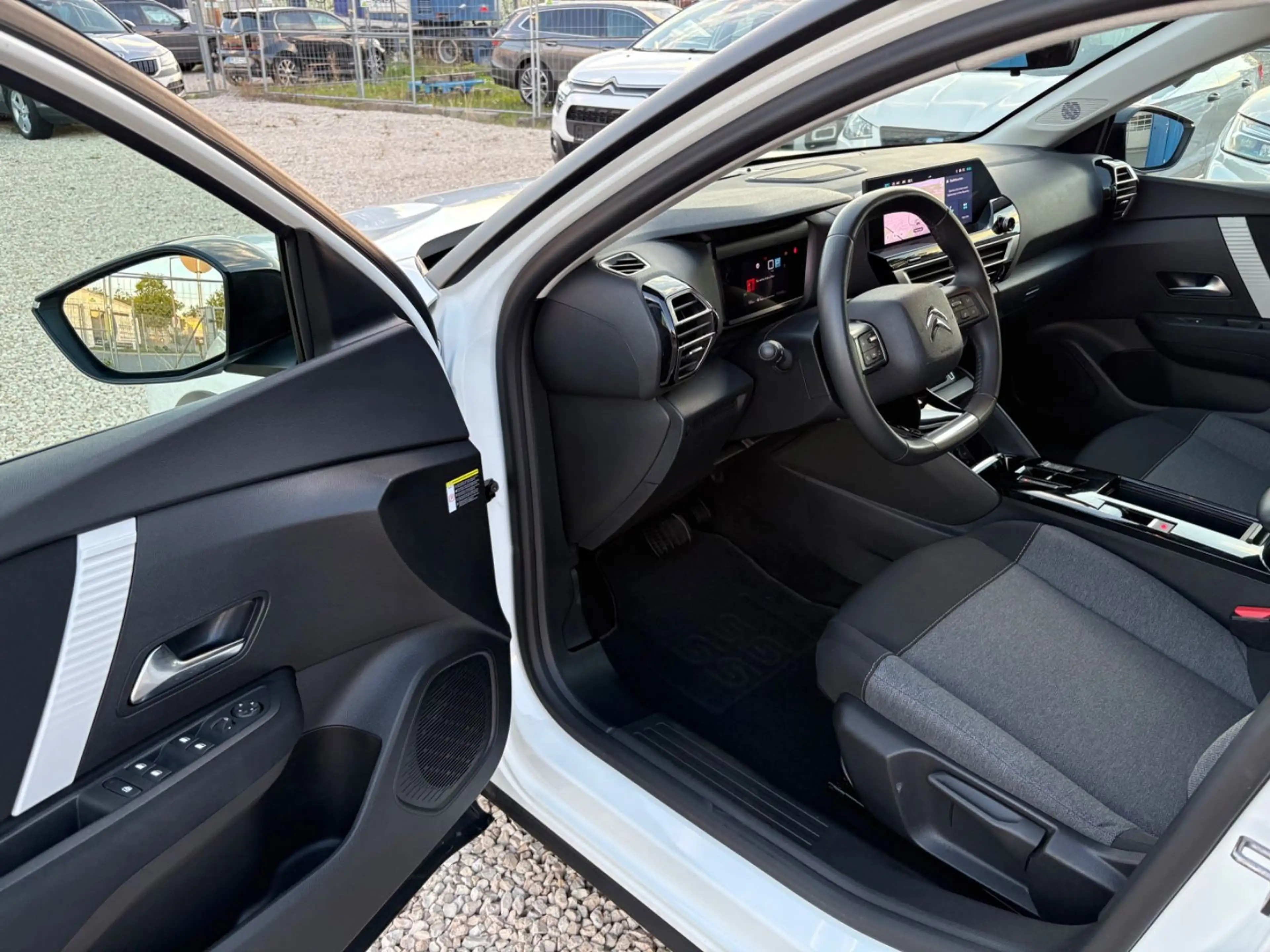 Citroen C4 Lim. 1.2 PureTech EAT8*LED*Kamera*Navi*LaneAs — photo 8