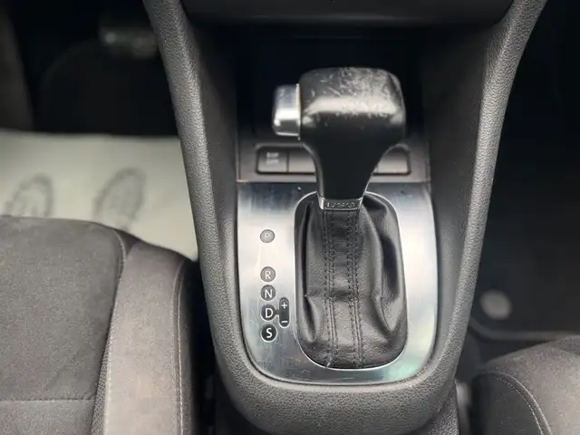 Volkswagen Golf view 19