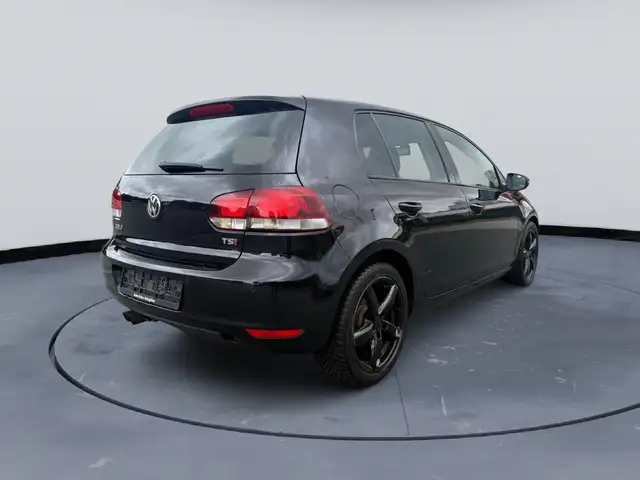 Volkswagen Golf view 5