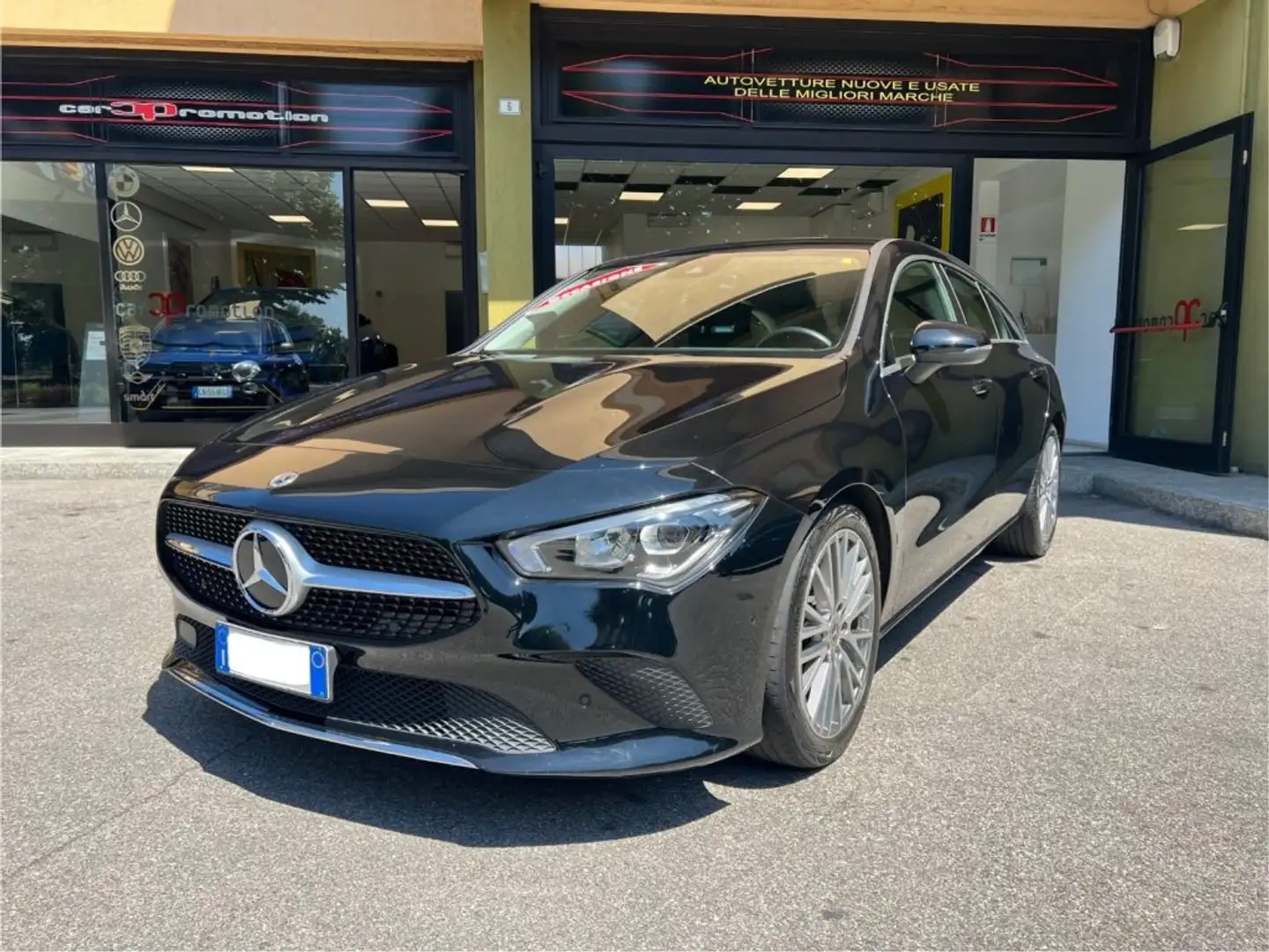 Mercedes-Benz CLA 180 d Automatic Shooting Brake Sport Nero - 1