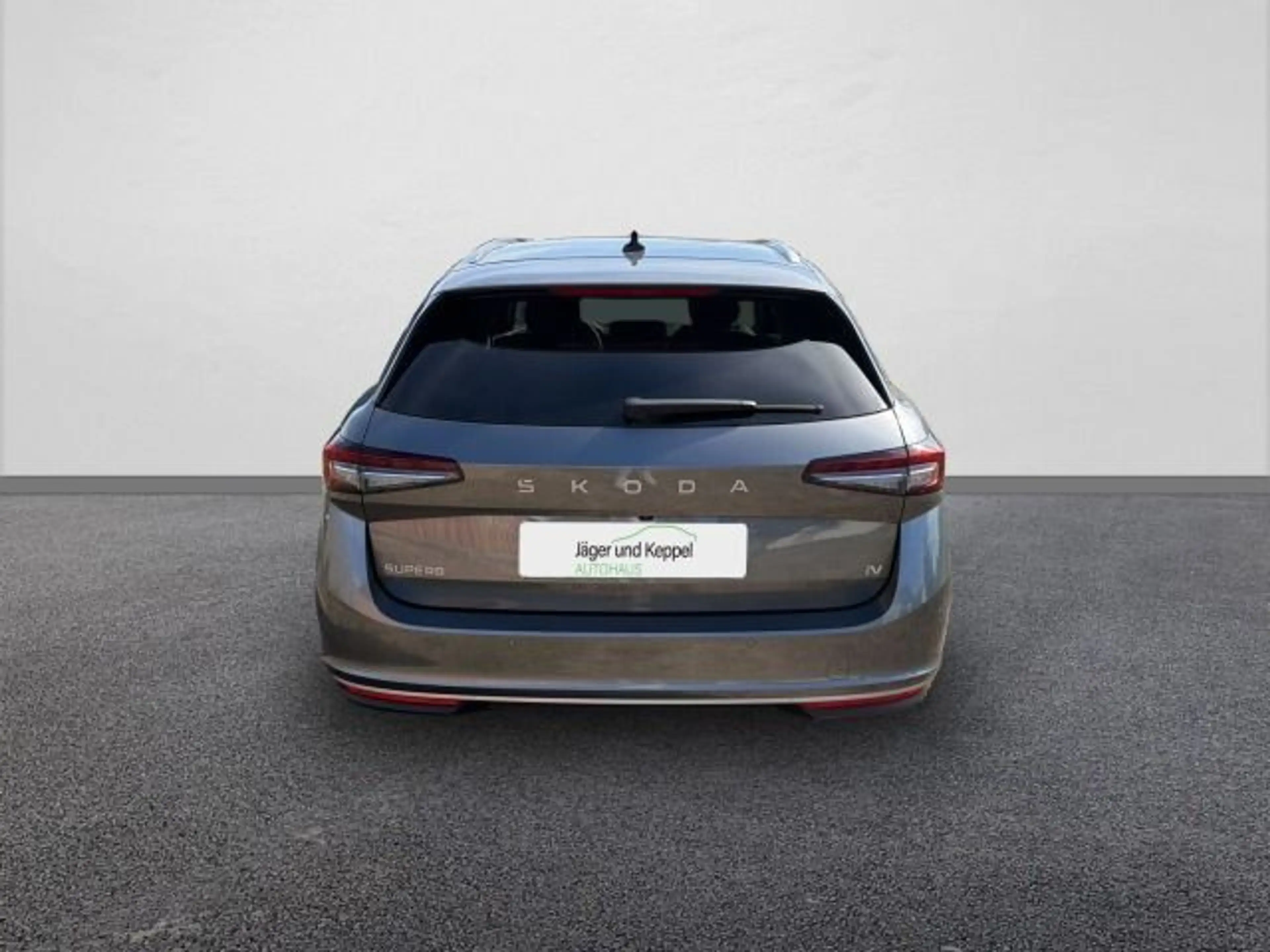 Skoda Superb Combi L&K 1,5 TSI iV 150 kW 6-Gang-DSG — photo 4