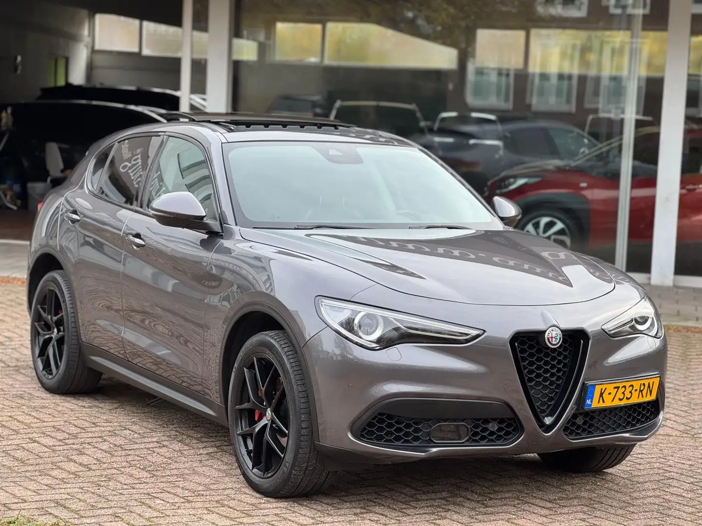 Alfa Romeo Stelvio 2.0 T AWD First Edition|Pano|Leer|Camera|Sublieme Grijs - 1