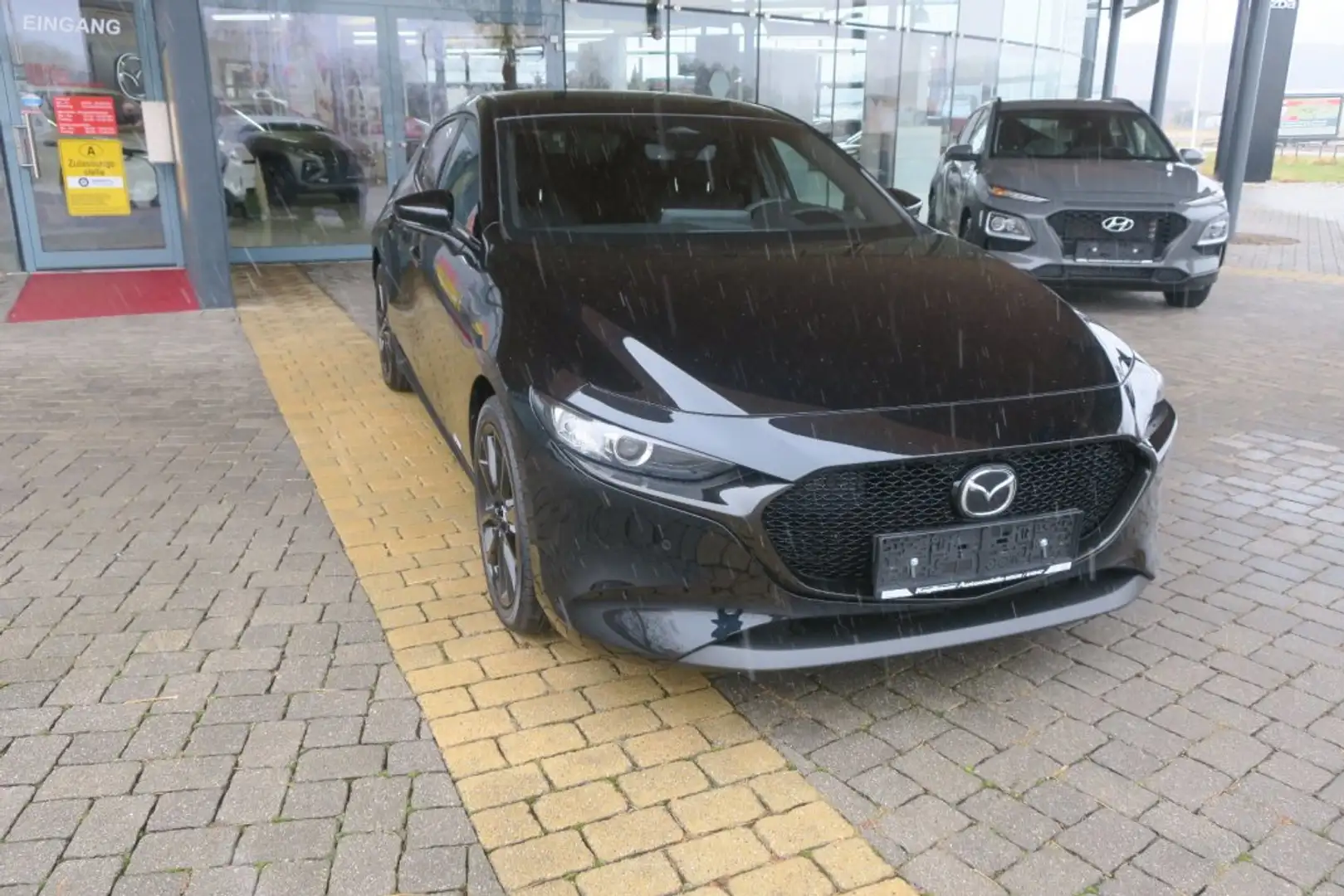 Mazda 3 Mazda 3 2024 5HB 2,0L G150 6AT 2WD Homura Noir - 1