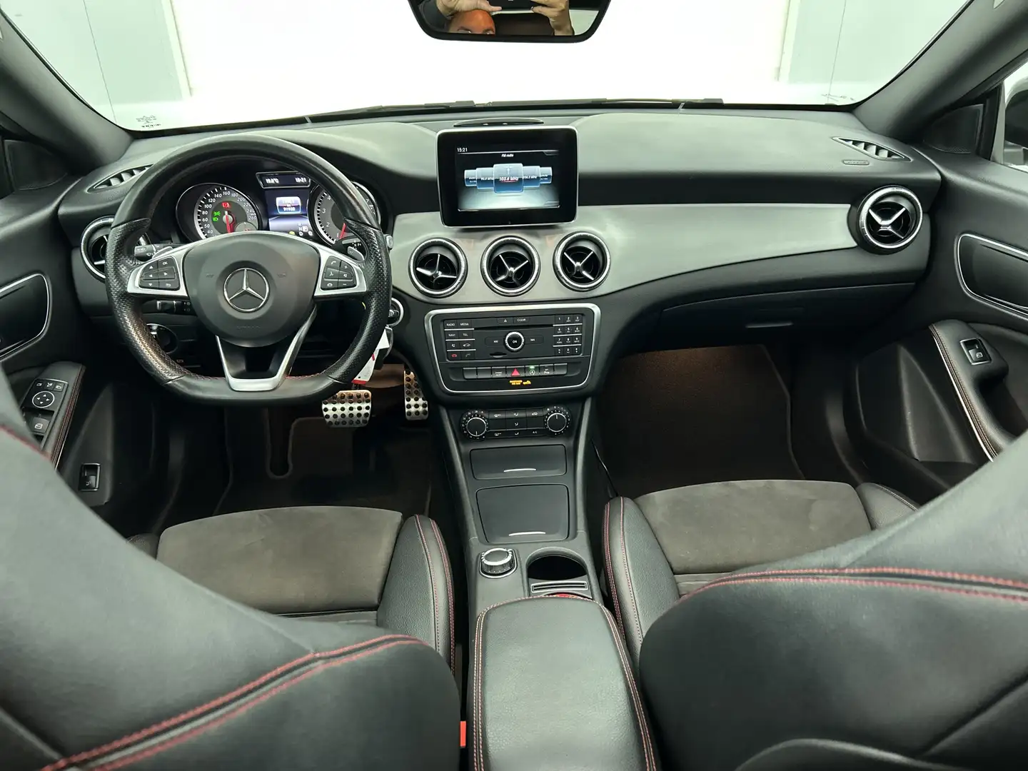 Mercedes-Benz CLA 250 Shooting Brake AMG Edition(NL-Auto, Goed onderH, P Wit - 2