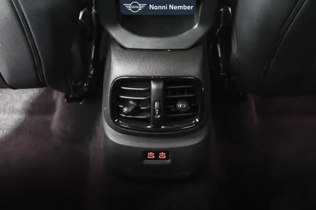 Mini Countryman view 13