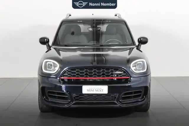 Mini Countryman view 2