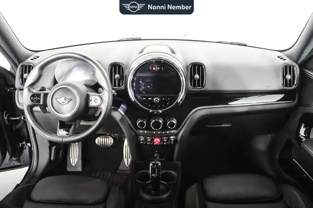 Mini Countryman view 8