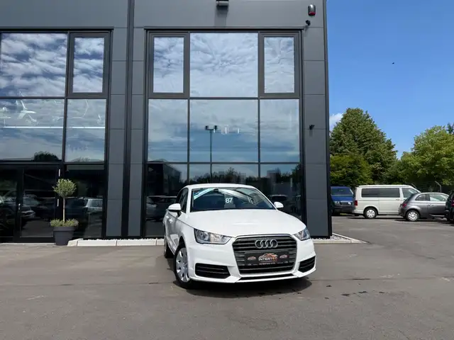 Audi A1 Sportback Ultra Sport*SHZ*TEMPOMAT*FSP*HU NEU