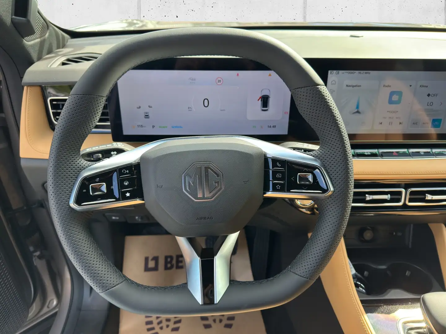 MG HS Hybrid Luxury 5t. Silber - 2