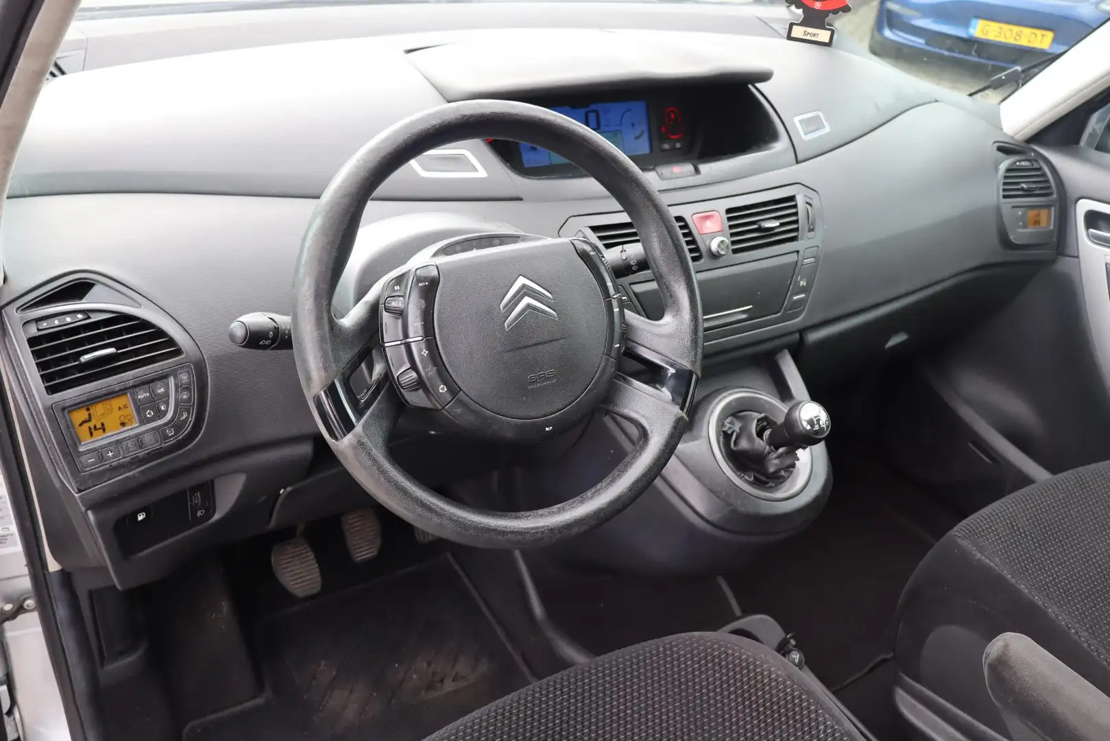 Citroen Grand C4 Picasso 1.8-16V Séduction 7p. APK is geldig t/m 25-07-2026 Gris - 2