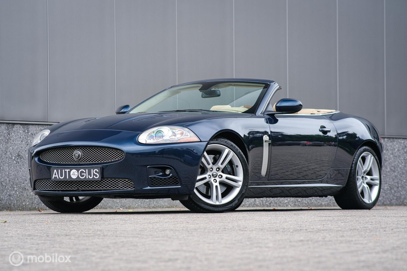 Jaguar XKR 4.2 V8 Convertible 416 pk | Indigo Blue | Stoel +