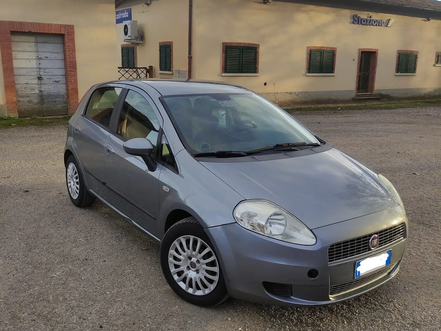 Fiat Grande Punto 1.3 mjt 90cv TRATTABILE Grigio - 2